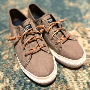 Sperry Sneakers